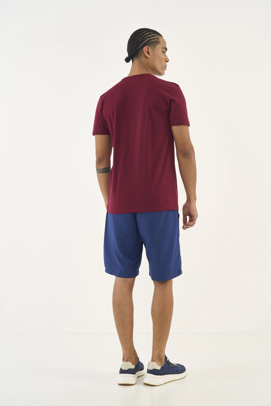 Camiseta Com Estampa Frontal Bordô