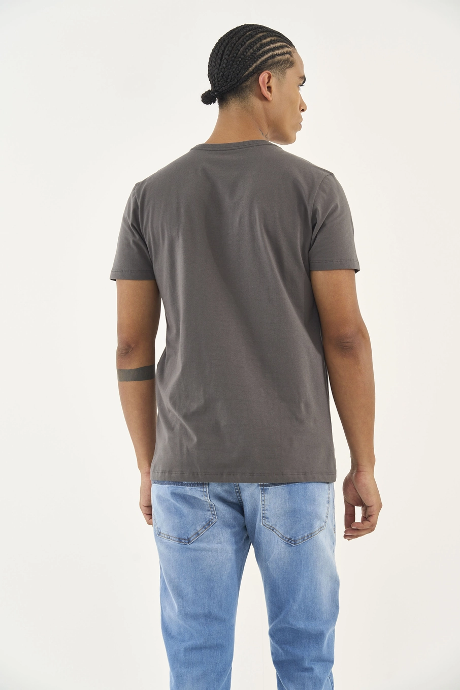 Camiseta Slim Com Bordado Cinza