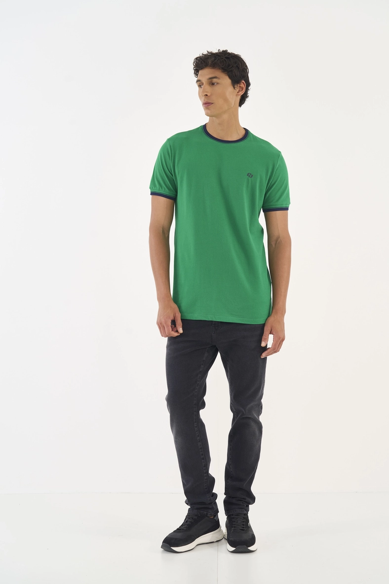 Camiseta Slim Manga Curta