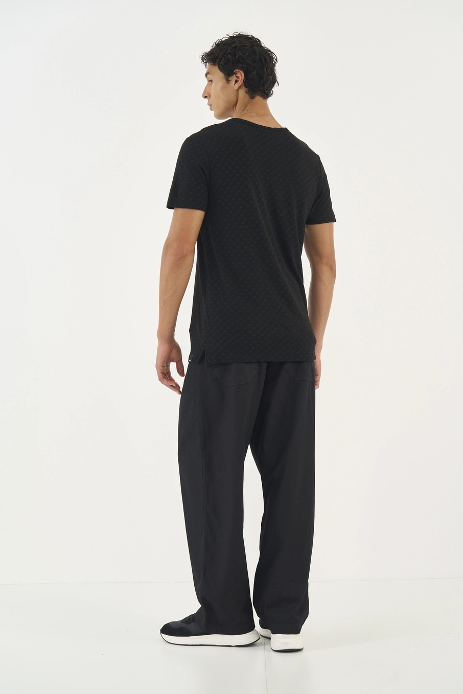 Camiseta Slim Com Textura Preto