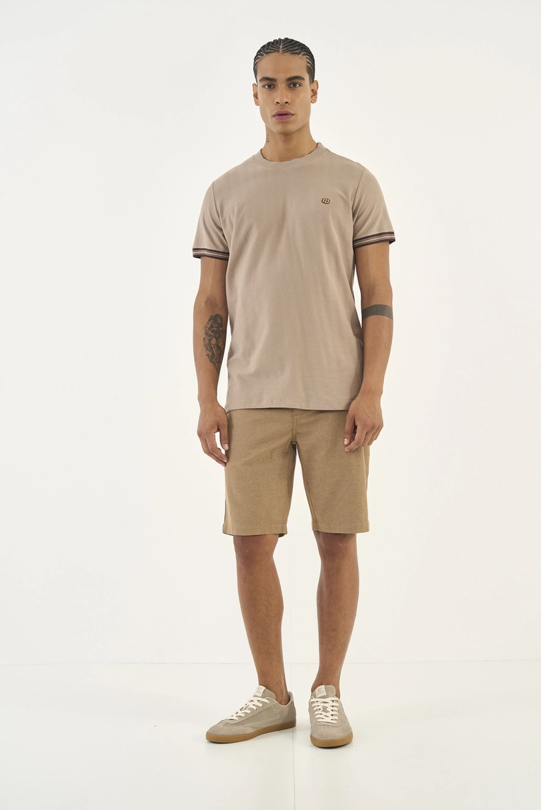 Camiseta Slim Com Listras Na Manga