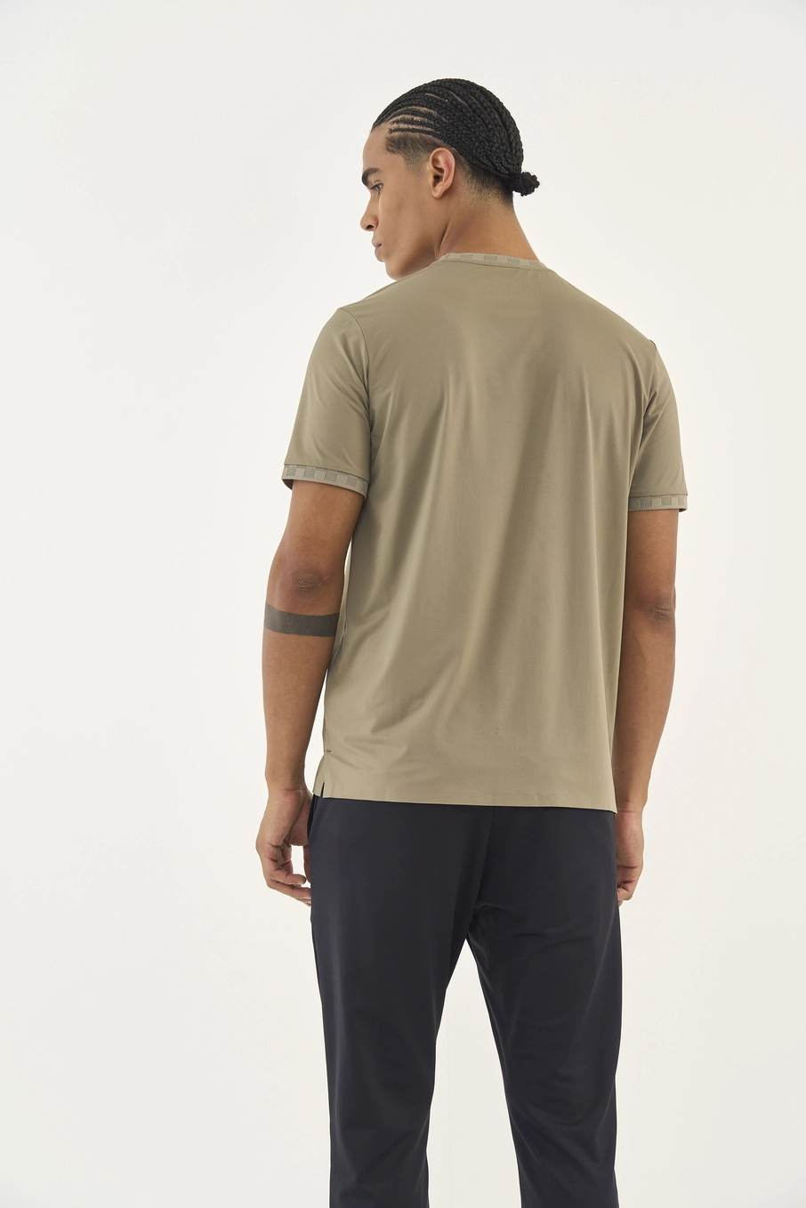 Camiseta Slim Masculina Bege