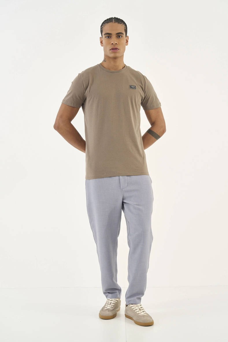 Camiseta Slim Placa Com Logo