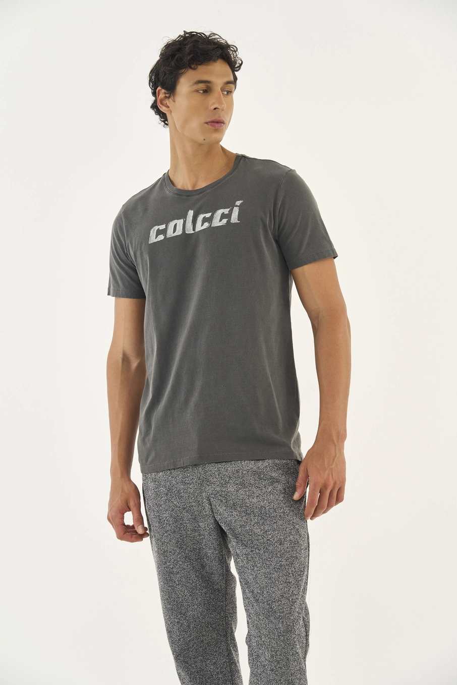Camiseta Slim Com Estampa Em Logo Preto