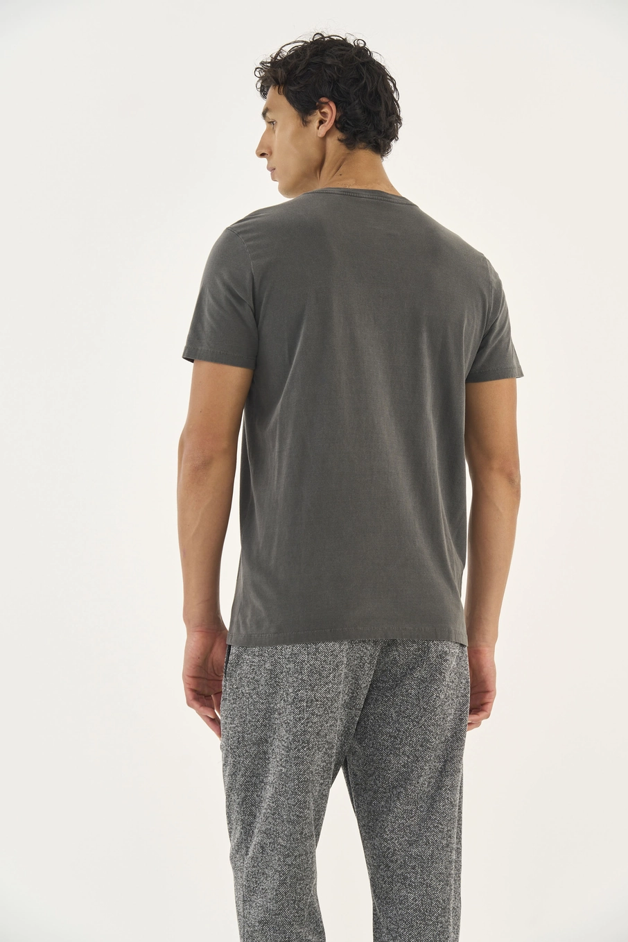 Camiseta Slim Com Estampa Em Logo Preto