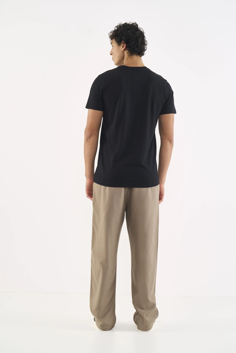 Camiseta Masculina Com Detalhe Em Estampa Preto