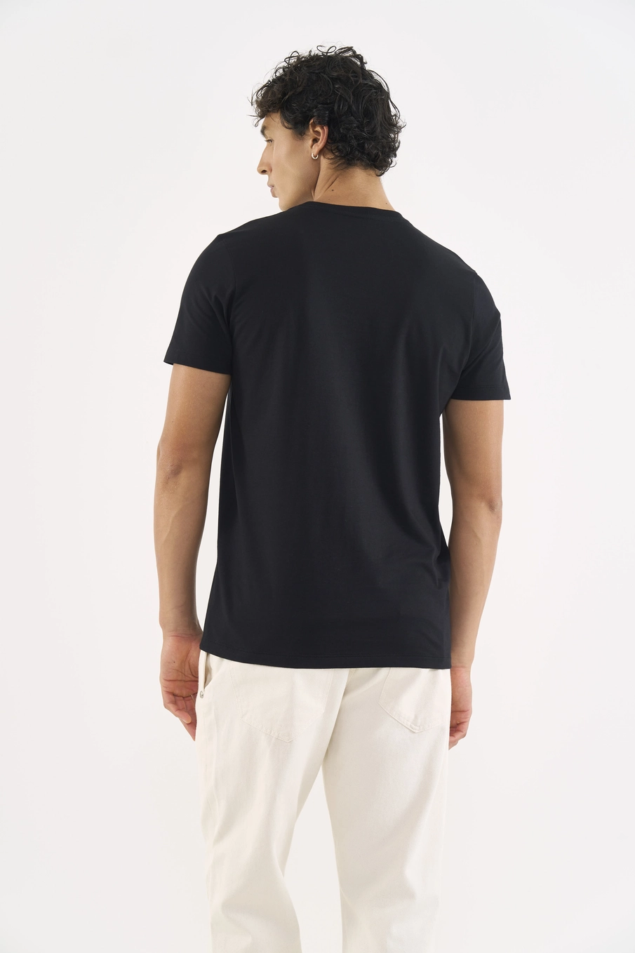 Camiseta Slim Basic Preto