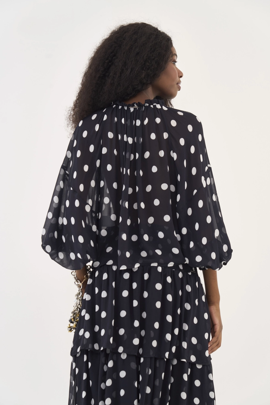 Blusa De Mangas Bufantes Poá Estampados