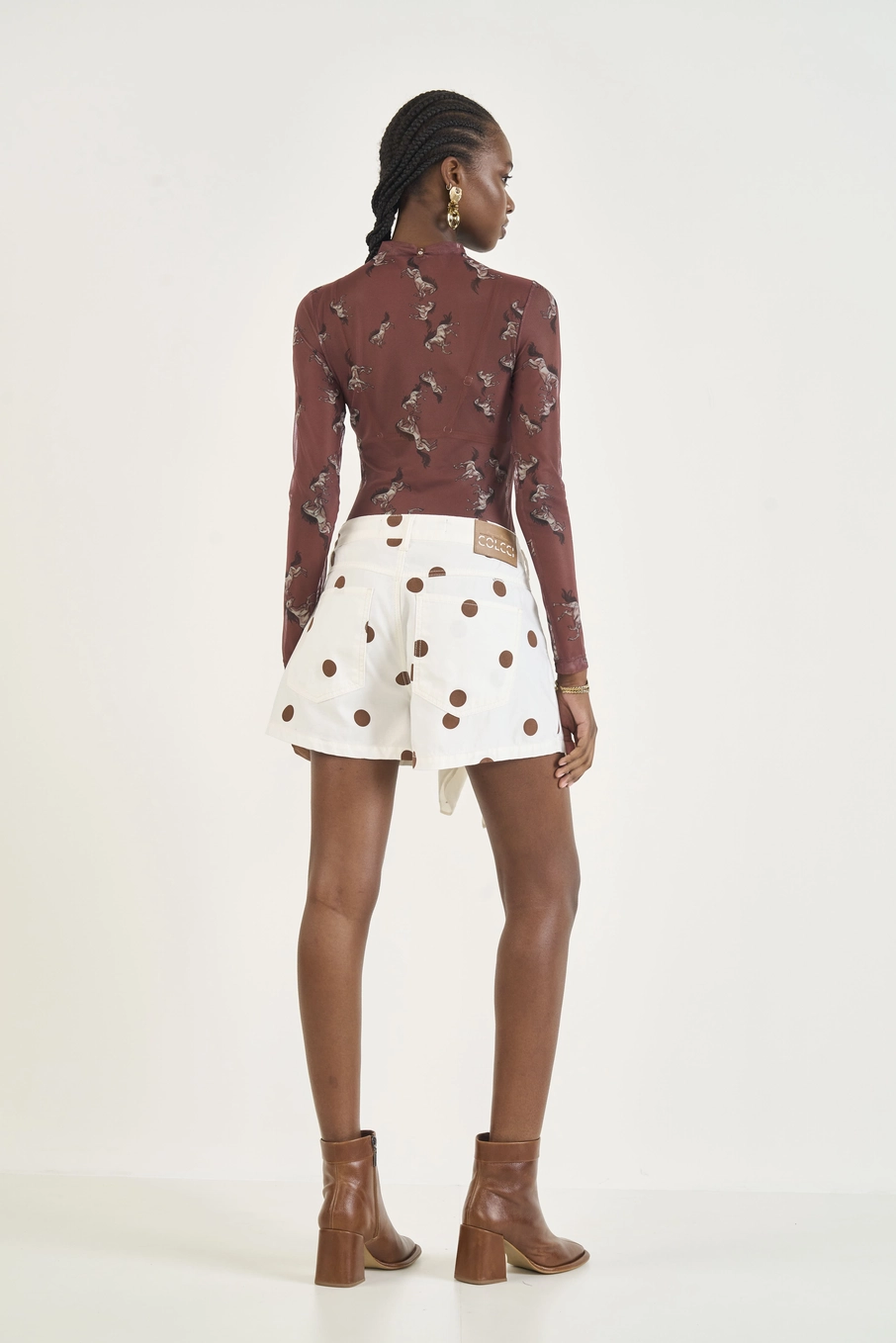 Blusa Slim Em Tule Gola Alta Horse Print Estampados