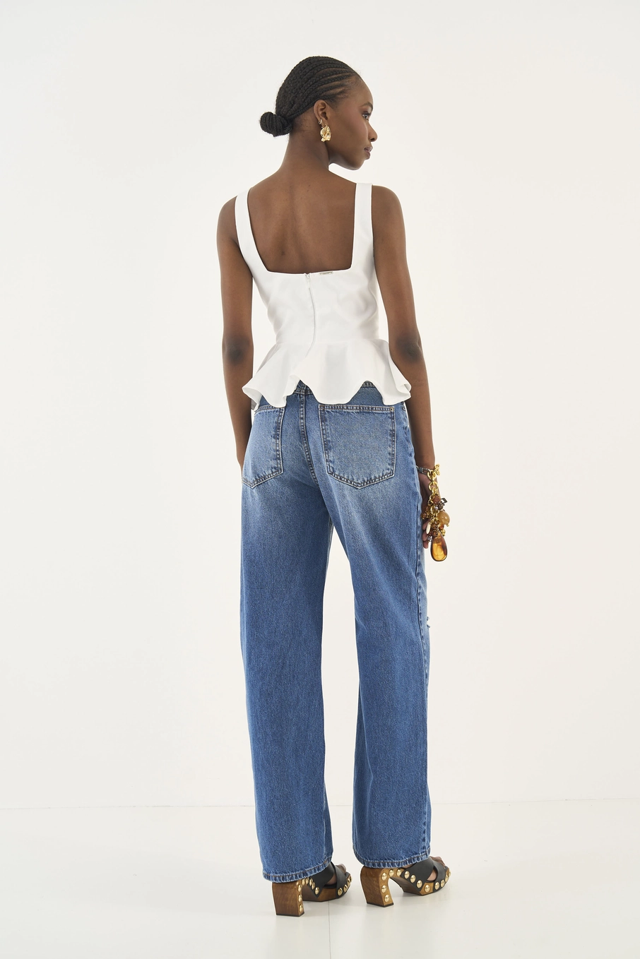 Blusa Slim Ajustada Godê Off Shell