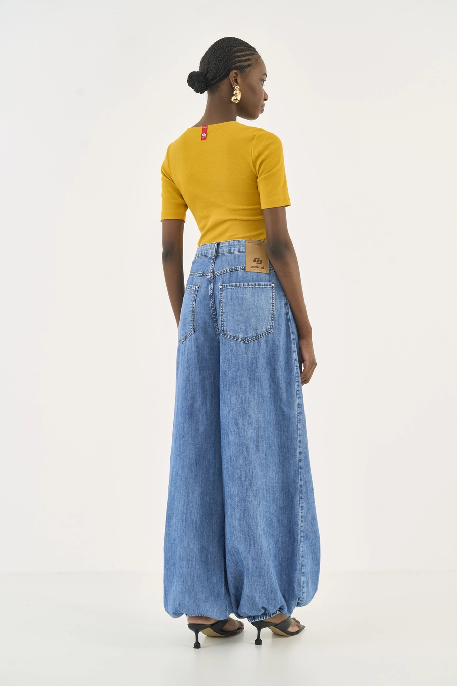 Blusa Slim Canelada Com Recorte Amarelo