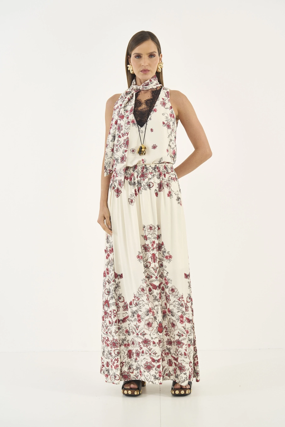 Blusa Comfort Estampada Com Renda Estampados