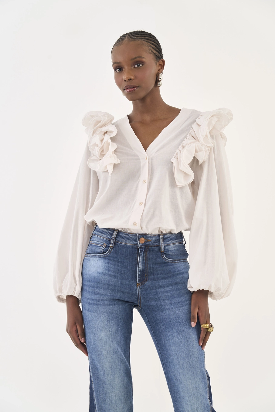 Blusa Mangas Bufantes E Babados Bege