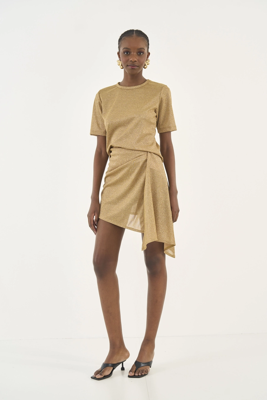 Blusa Metalizada Comfort Dourado
