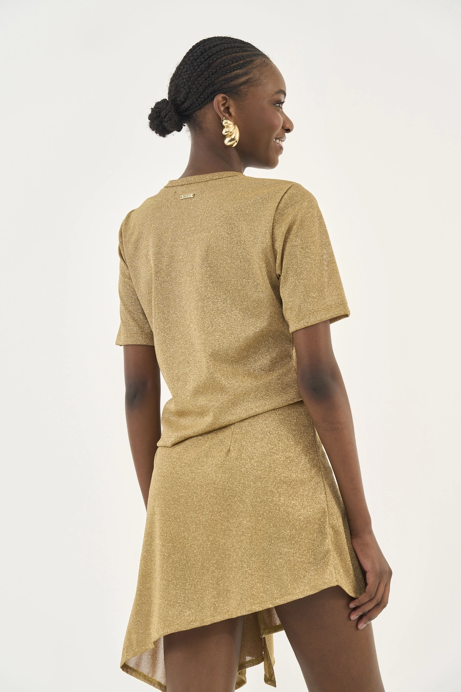 Blusa Metalizada Comfort Dourado