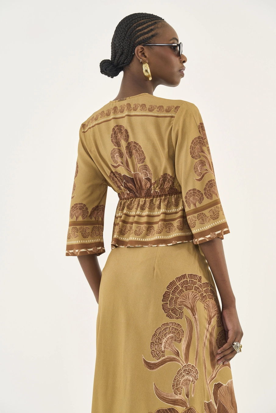 Blusa Estampada Acinturada Estampados
