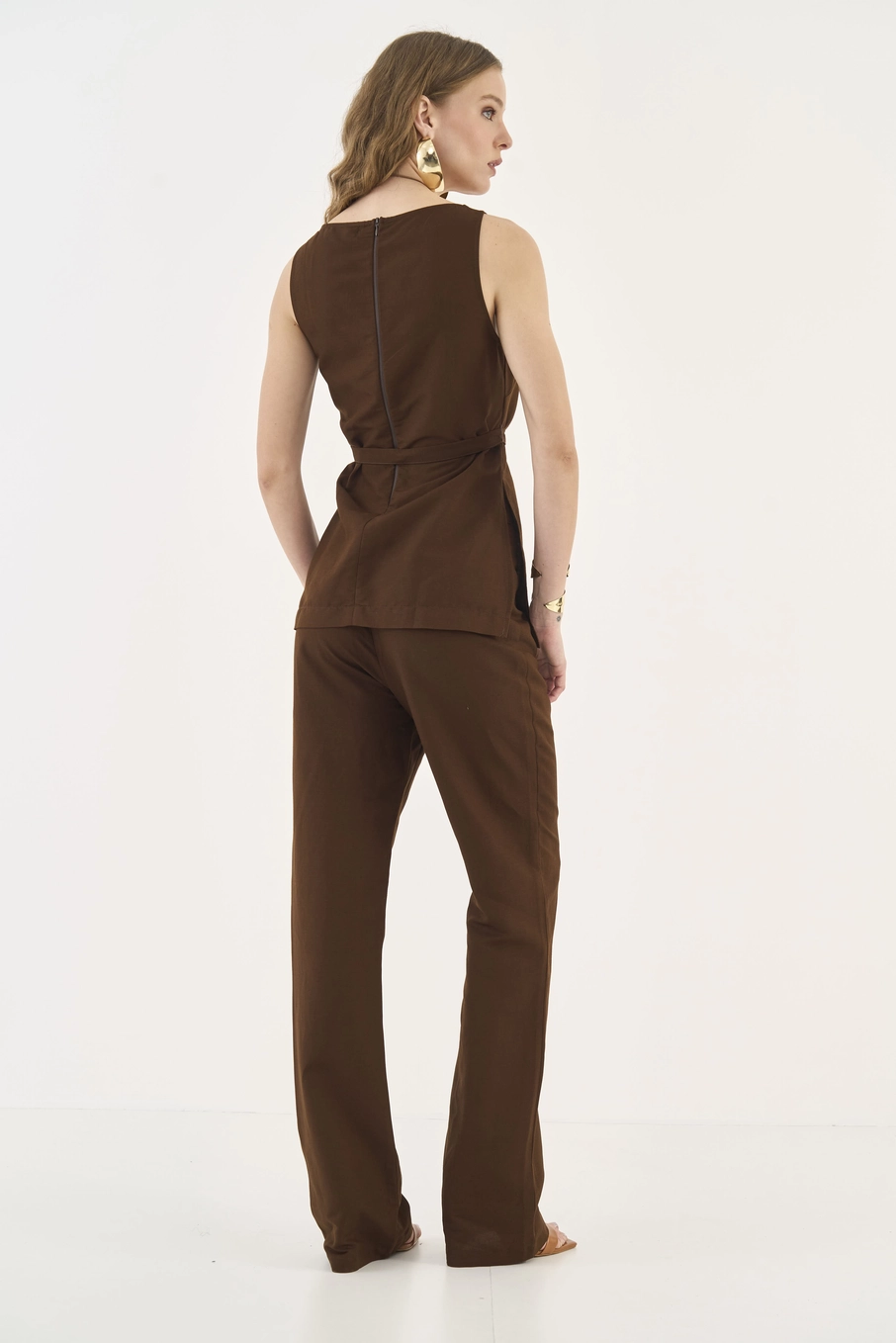 Blusa Alongada Comfort Com Cinto Marrom