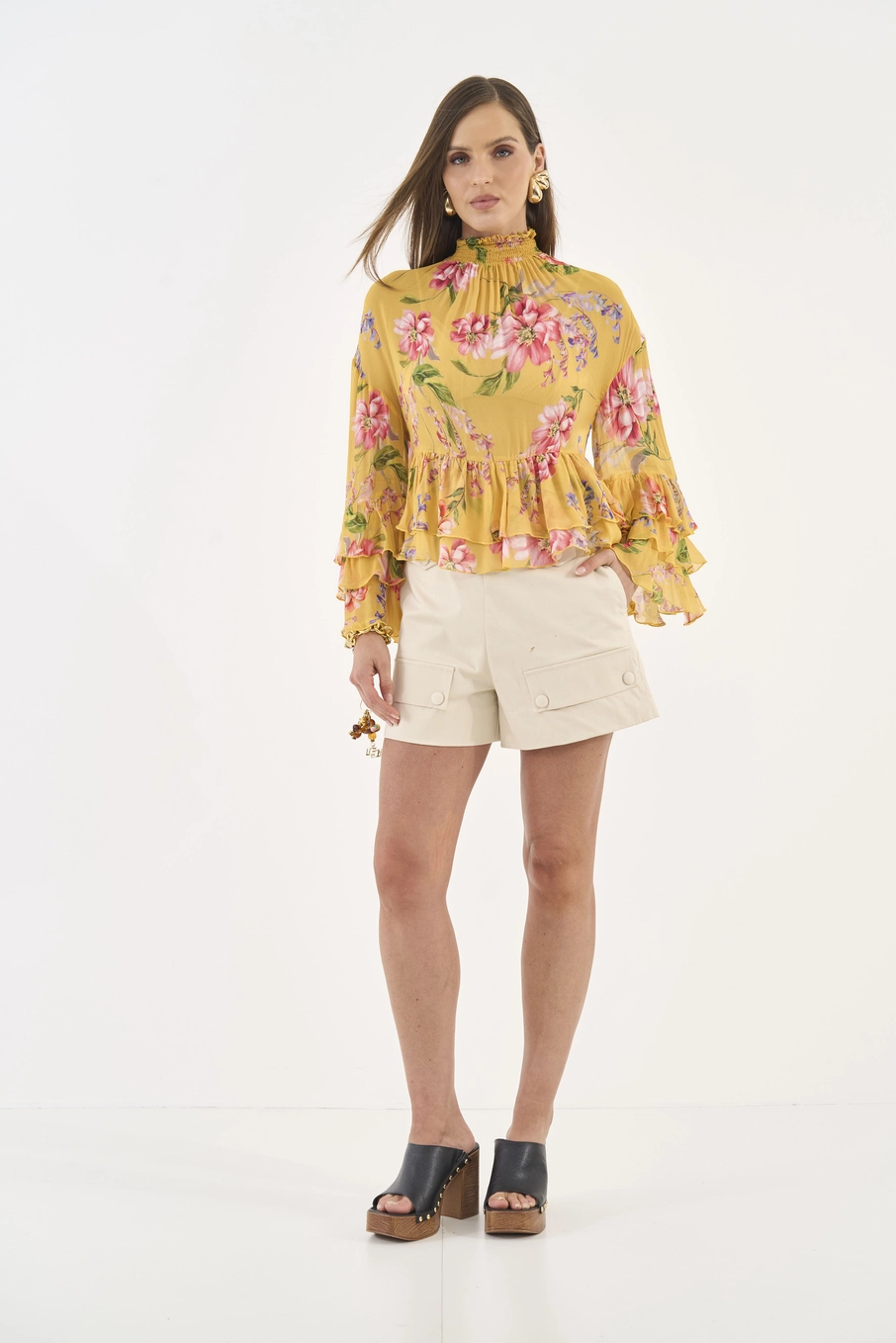 Blusa Estampada Manga Longa Gola Alta Estampados