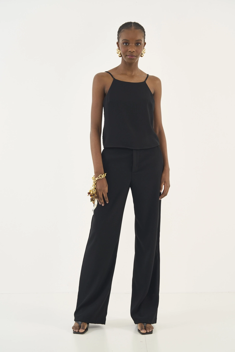 Blusa Comfy Com Recorte Costas Preto