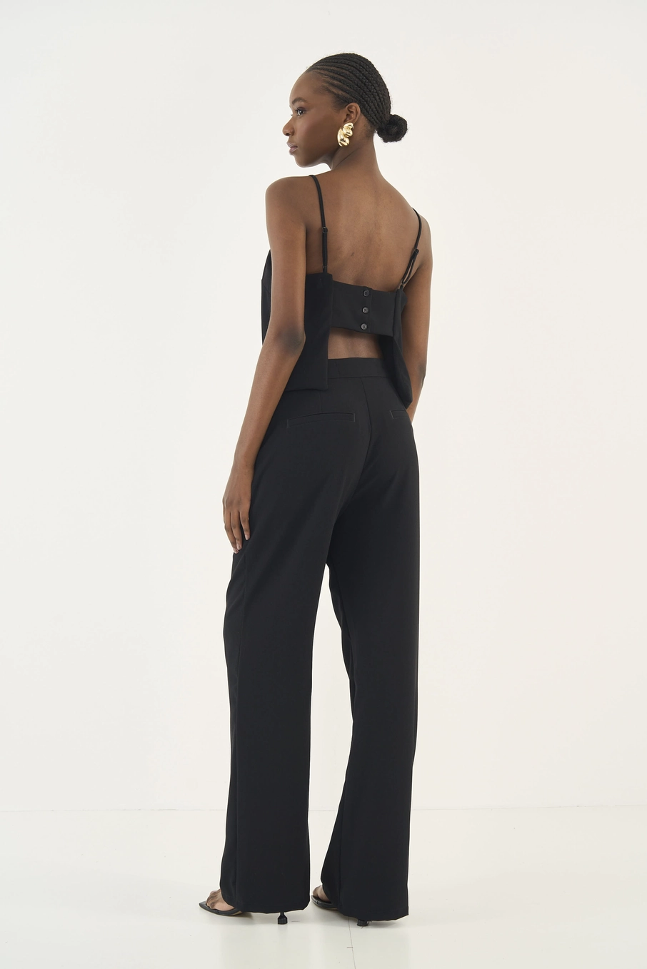 Blusa Comfy Com Recorte Costas Preto