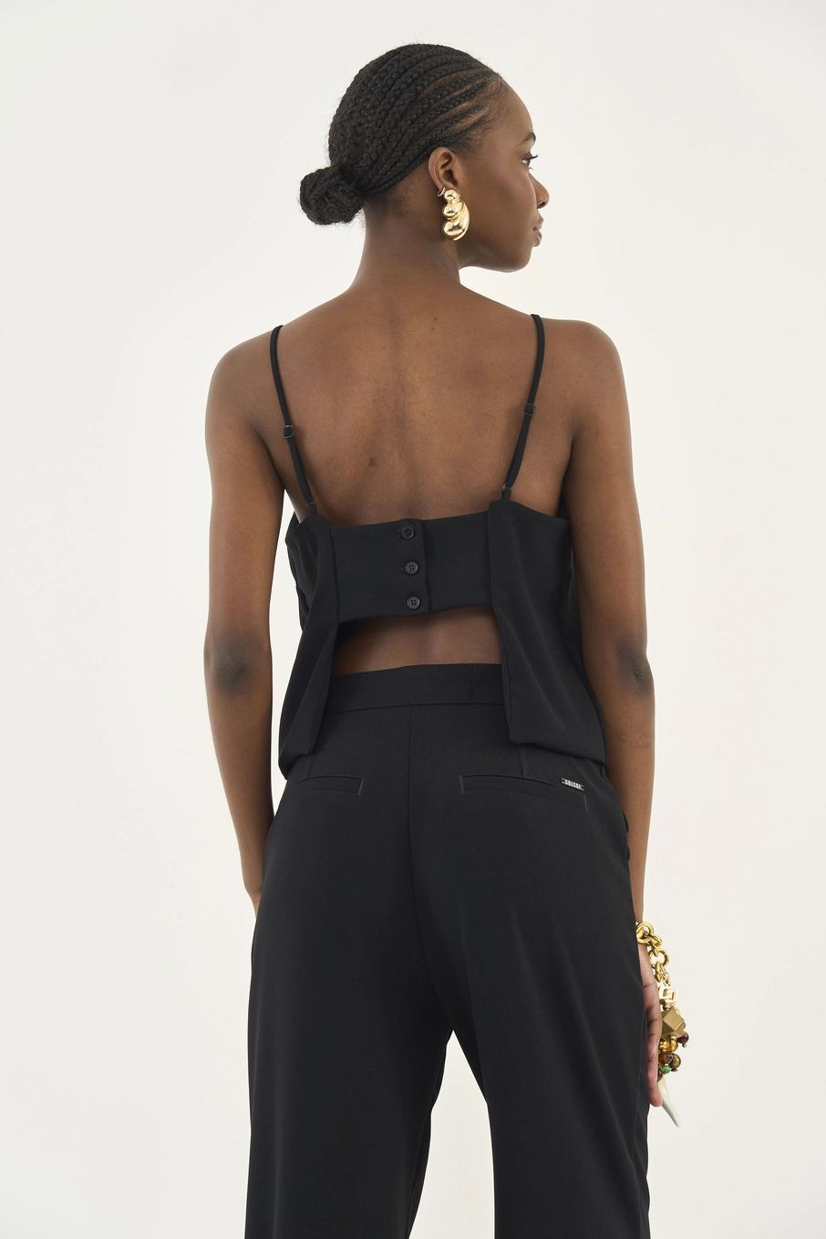 Blusa Comfy Com Recorte Costas Preto