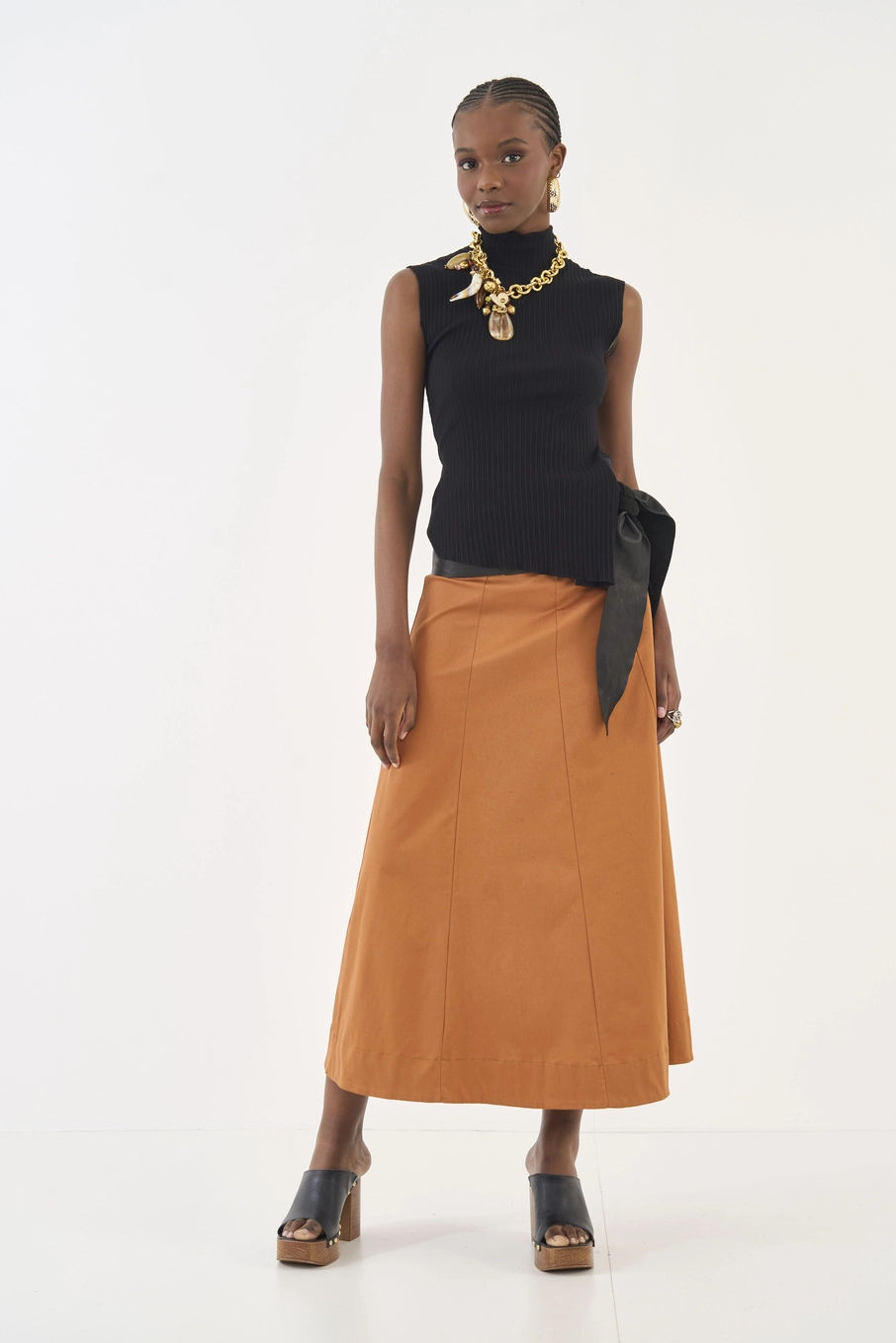 Blusa Slim Canelada Com Laço Lateral Preto