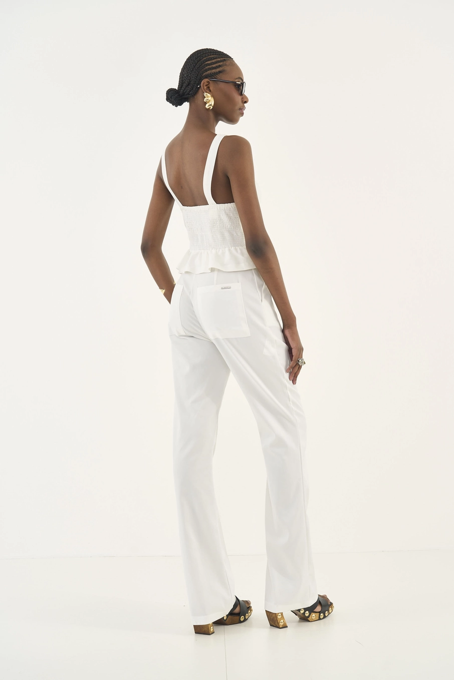 Blusa Comfort Com Linho Decote Em V Off Shell