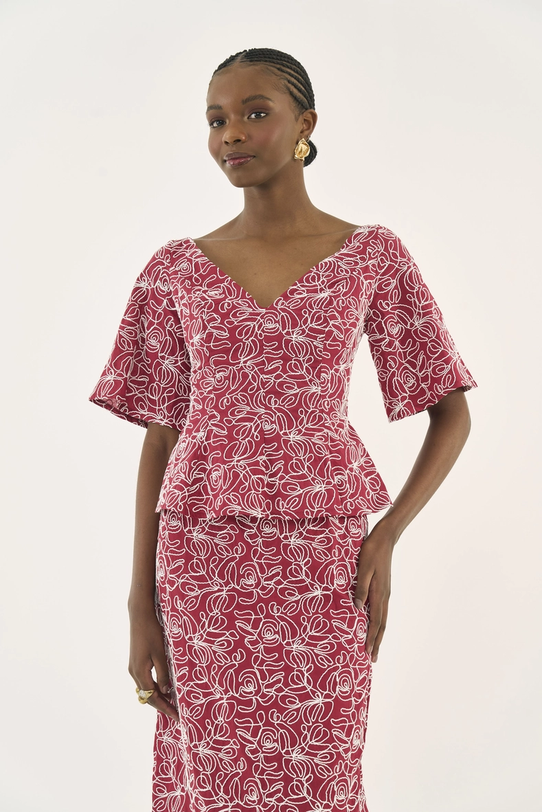 Blusa Acinturada Com Bordado