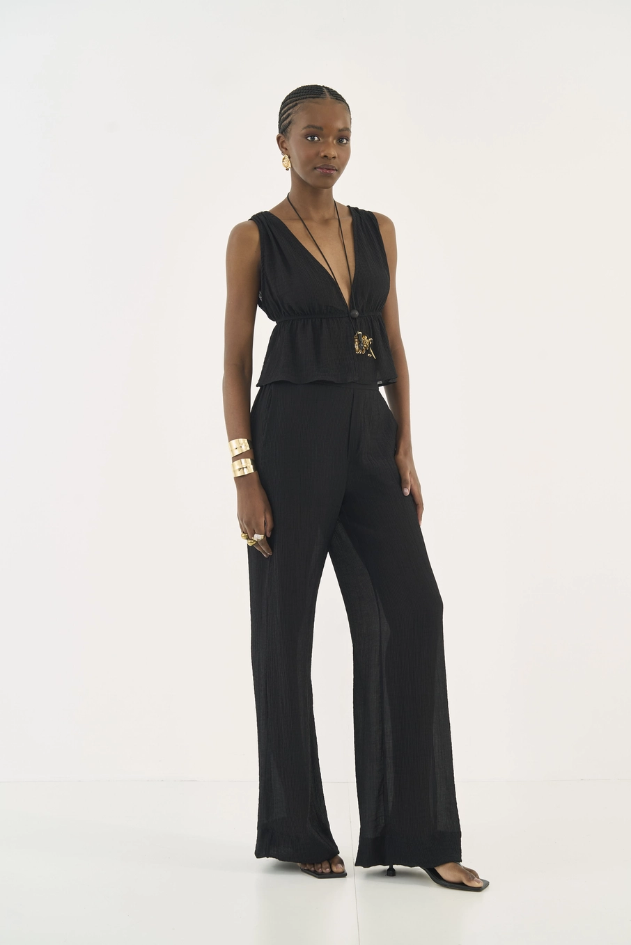 Blusa Decote V Com Recorte E Caimento Fluido Preto