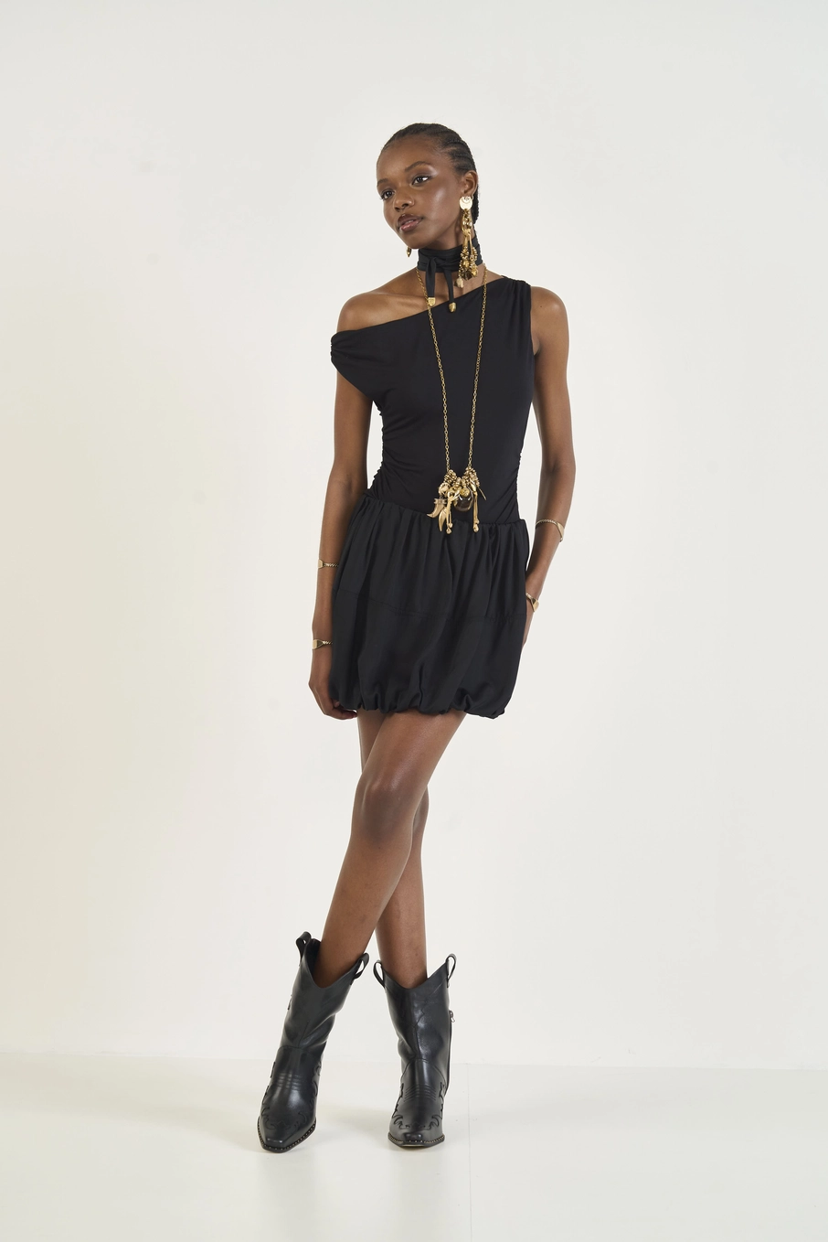 Blusa Assimétrica Com Franzido Lateral Preto