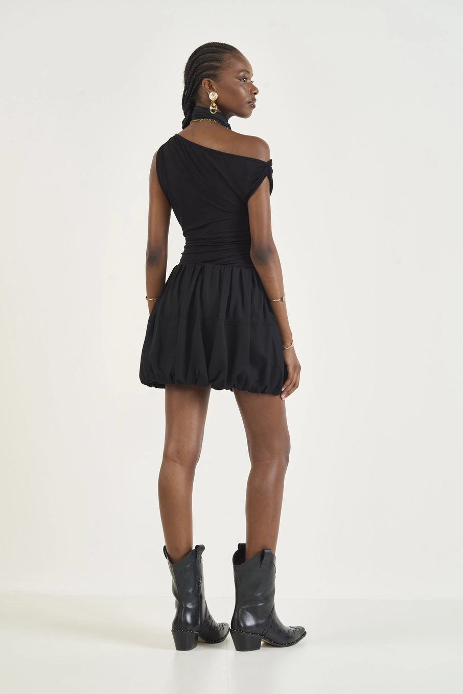 Blusa Assimétrica Com Franzido Lateral Preto