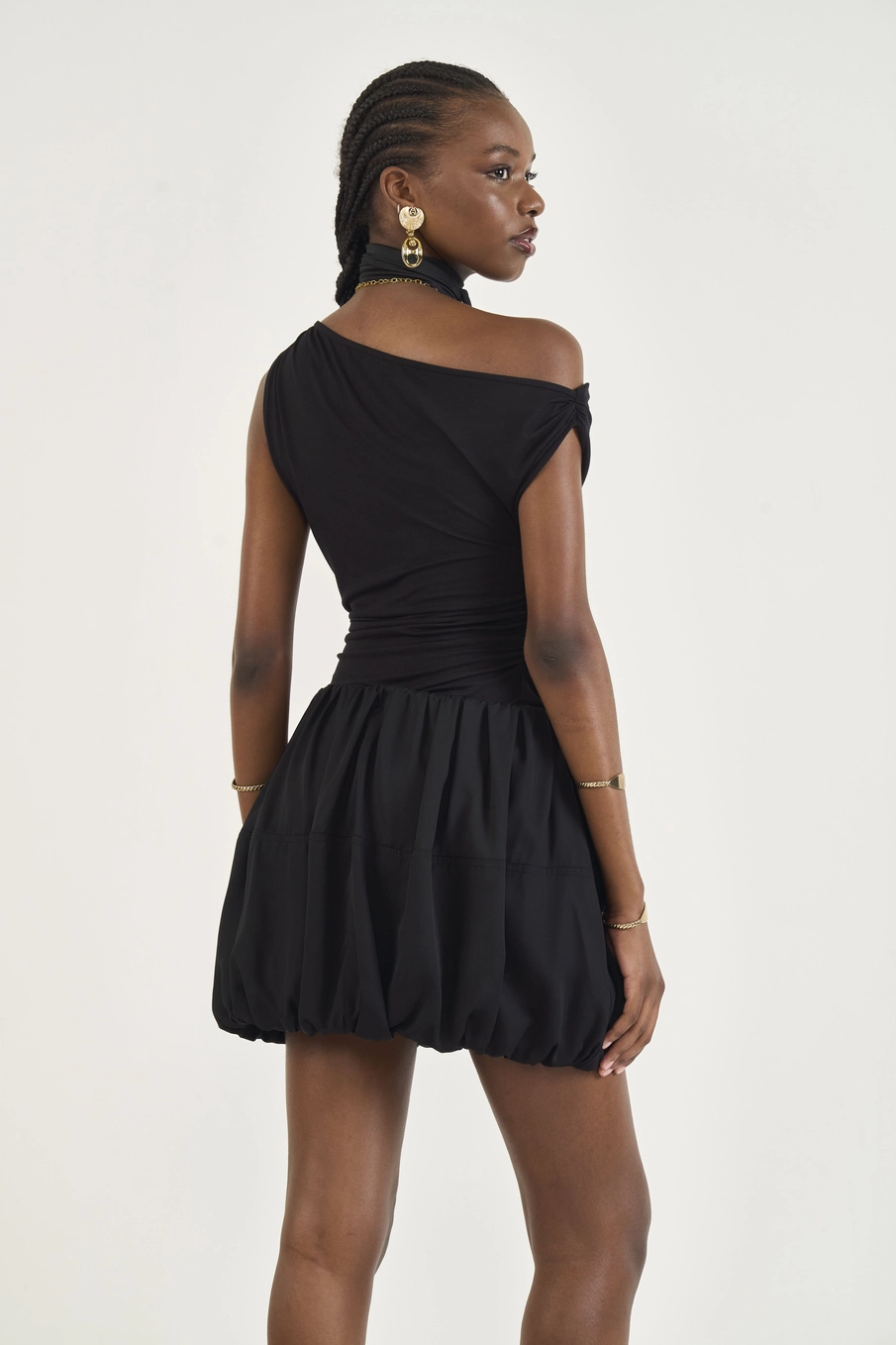 Blusa Assimétrica Com Franzido Lateral Preto