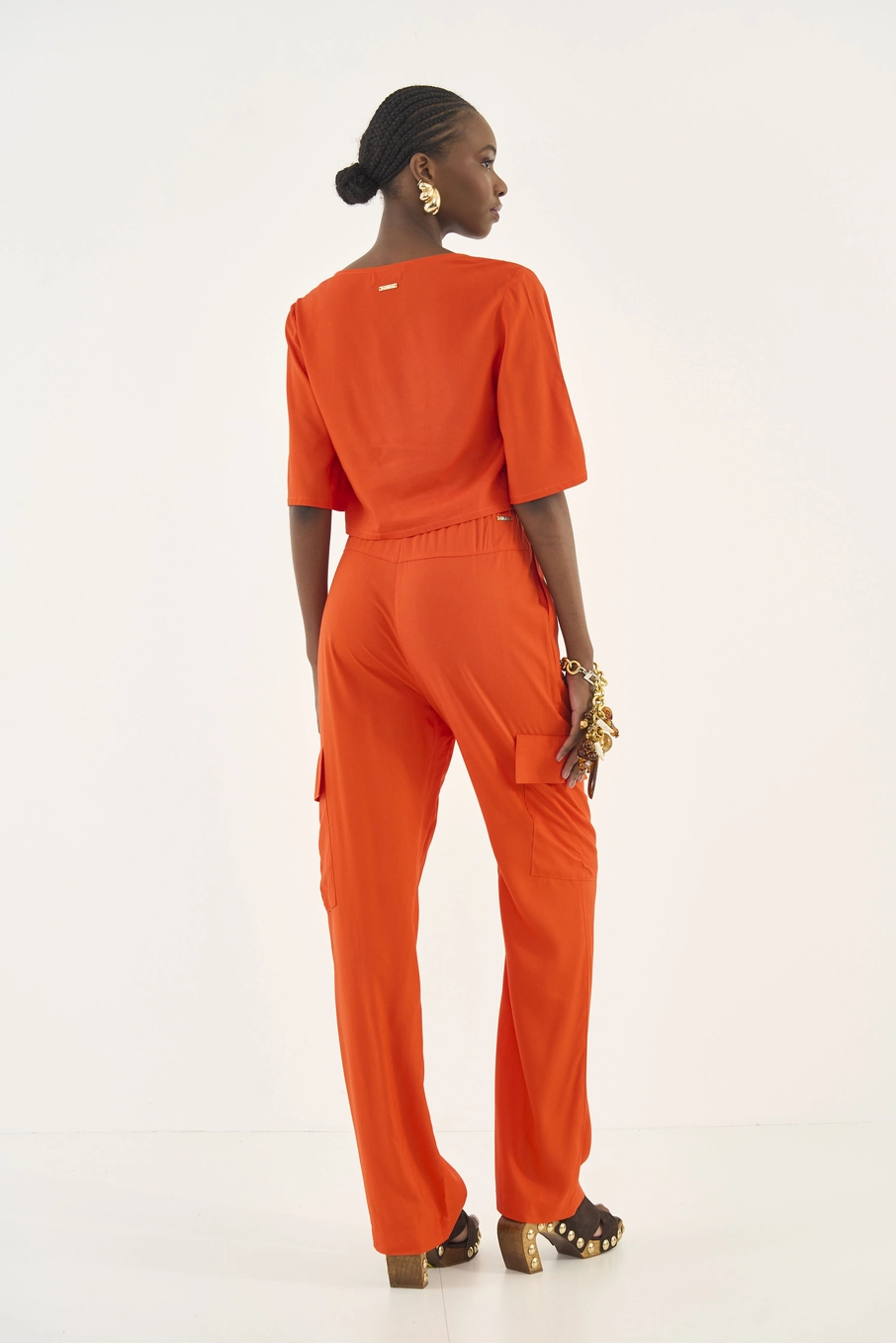 Blusa Reta Comfy Com Abertura Frontal Laranja