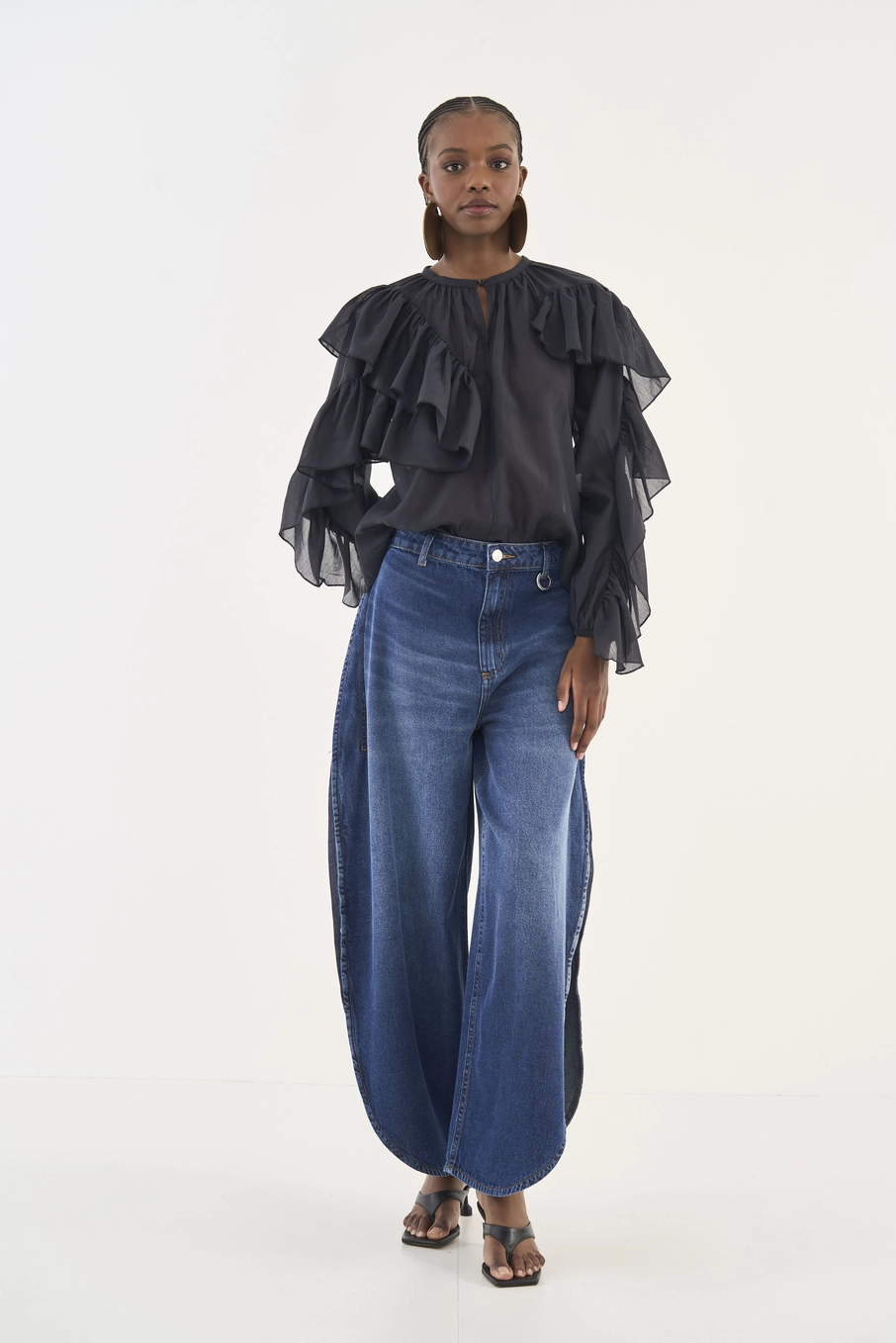 Blusa Comfort Com Babados Preto