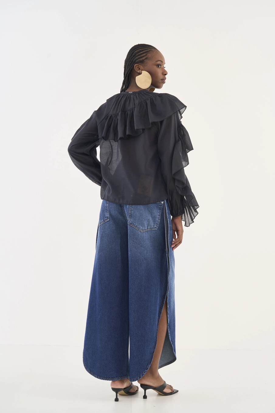 Blusa Comfort Com Babados Preto