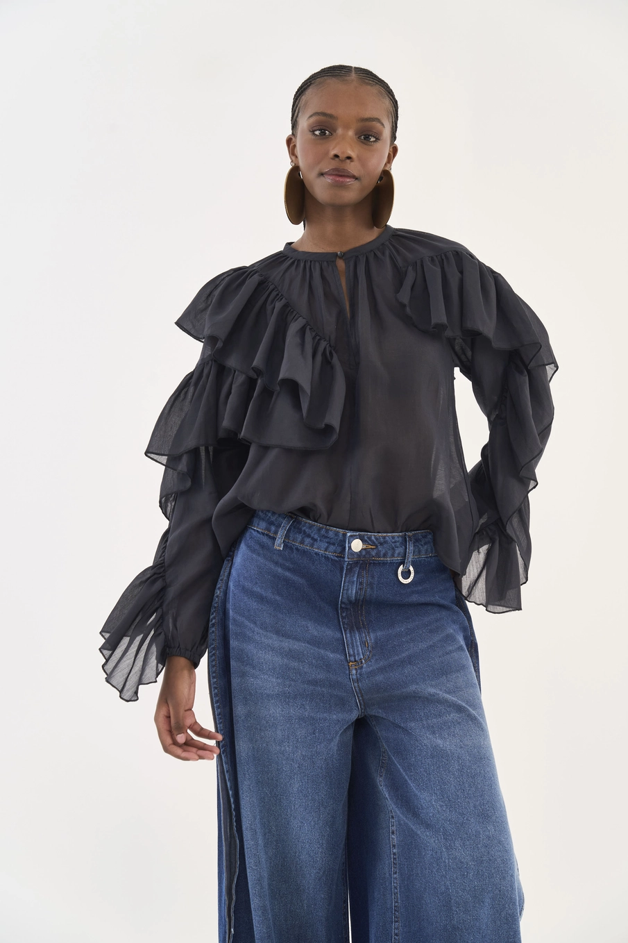 Blusa Comfort Com Babados Preto