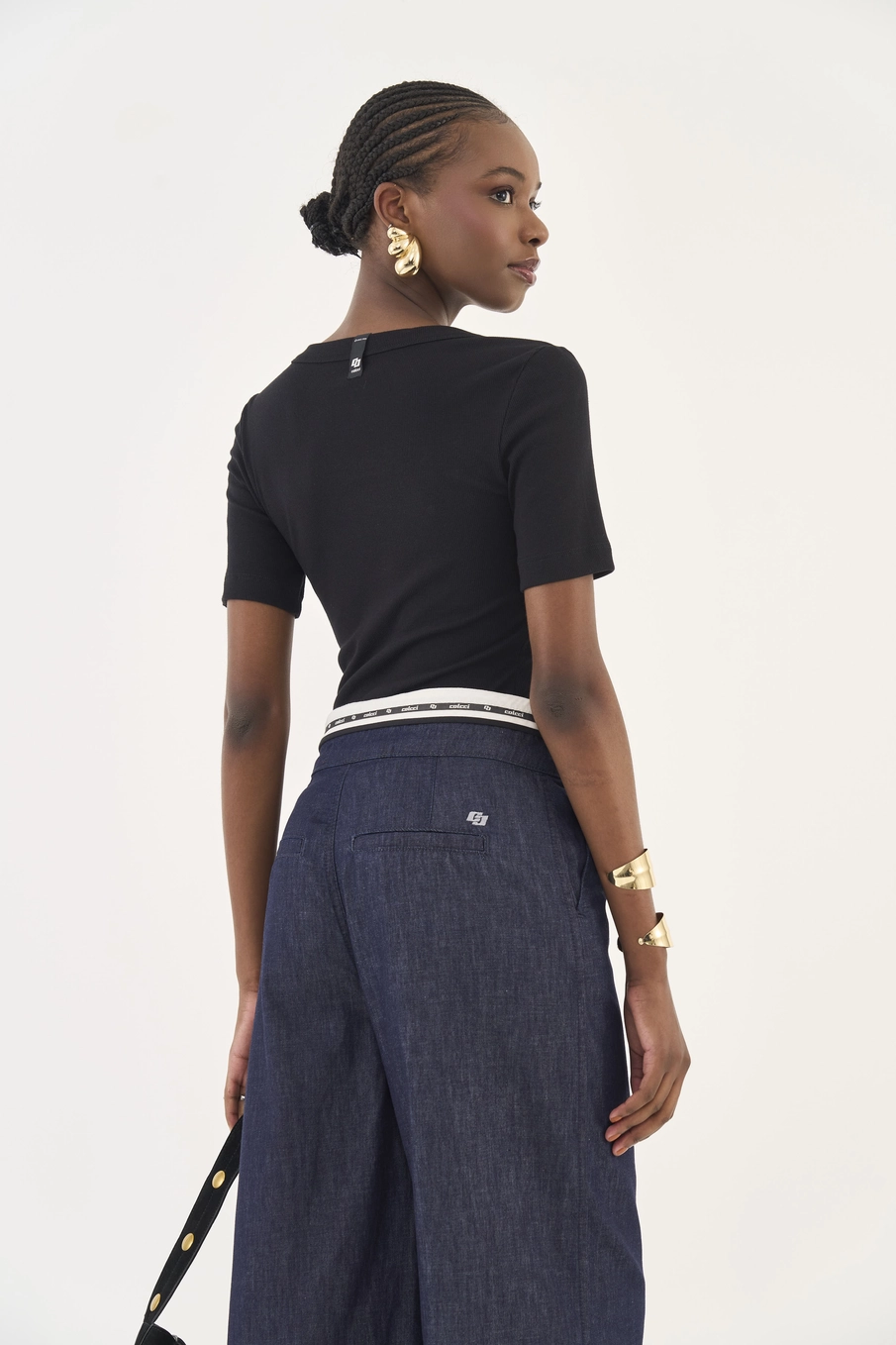 Blusa Canelada Slim Preto