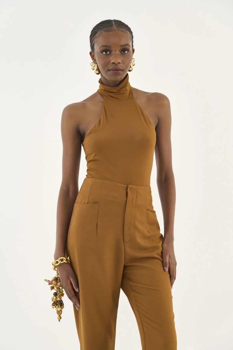 Blusa Slim Gola Alta