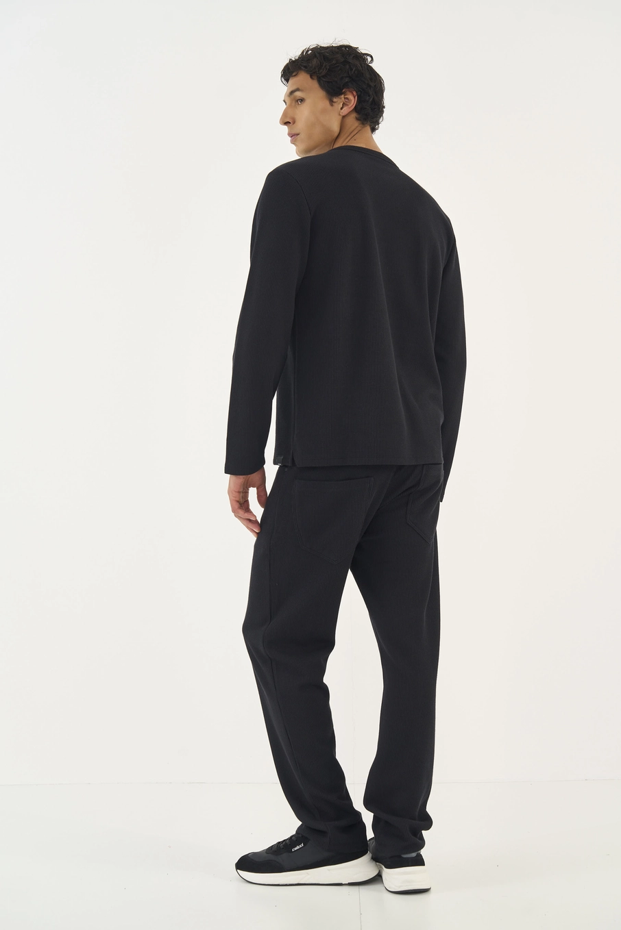 Blusão Comfort Canelado Preto