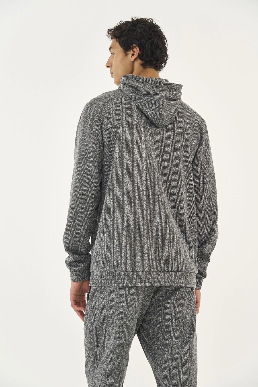 Blusão Slim Com Capuz Preto