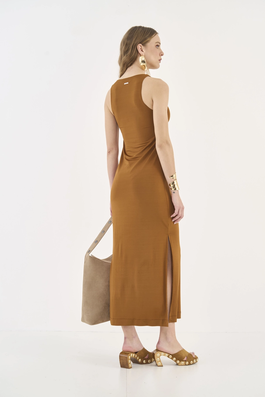 Vestido Midi Slim Com Metal Marrom