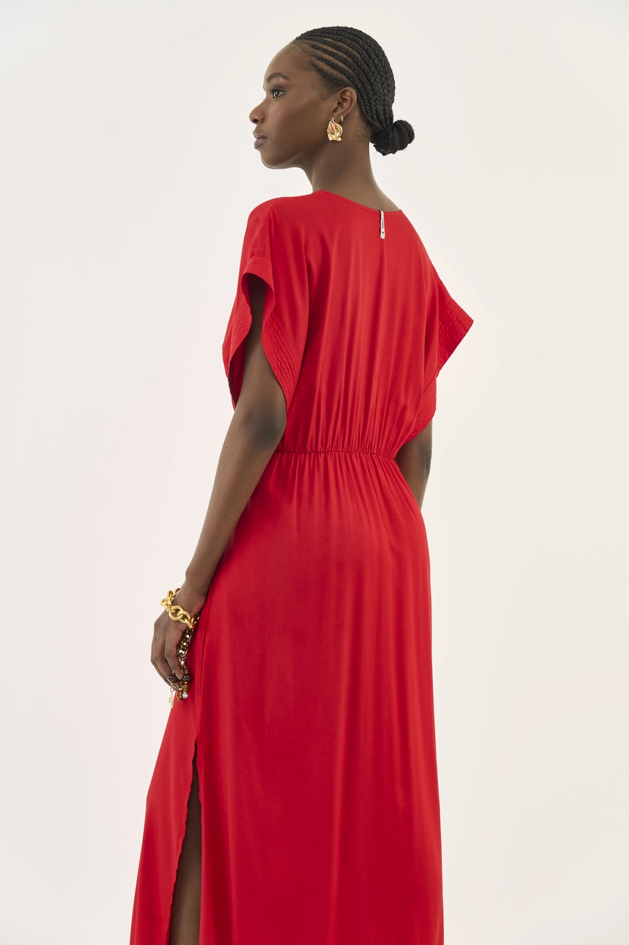 Vestido Midi Acetinado Com Fenda Vermelho