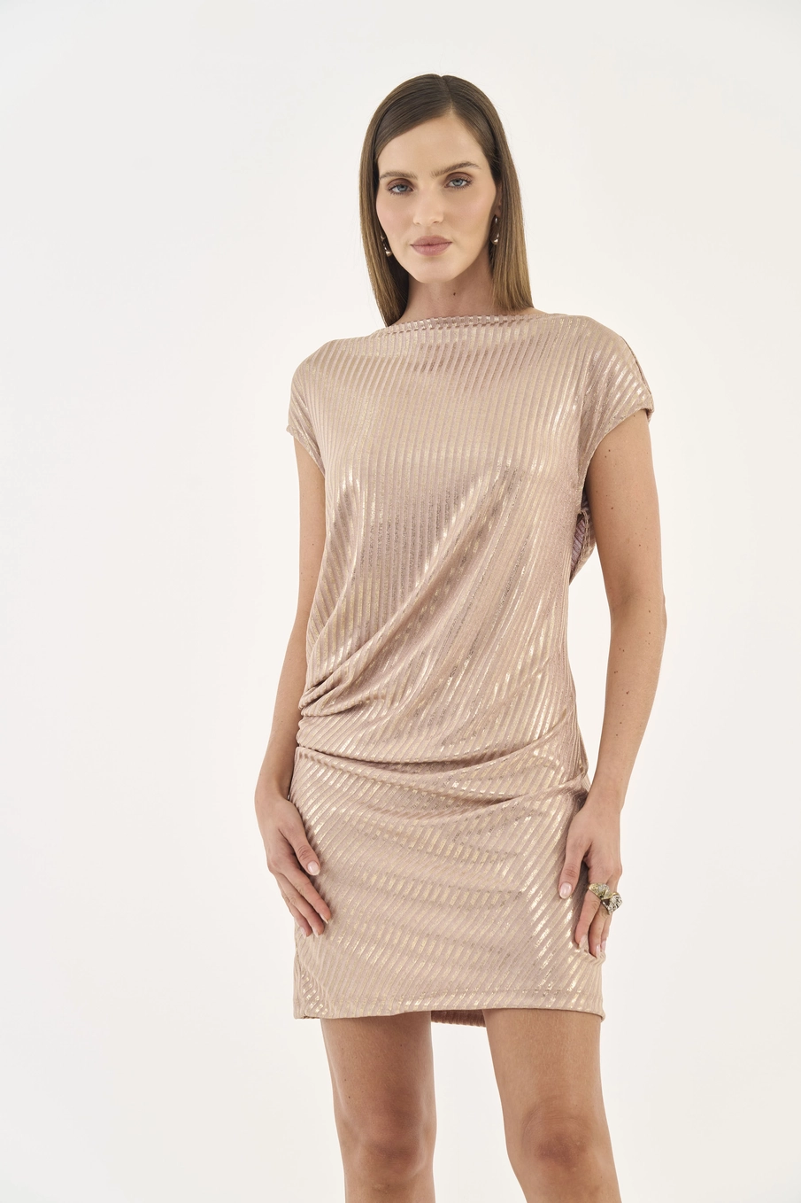 Vestido Drapeado Metalizado Bege