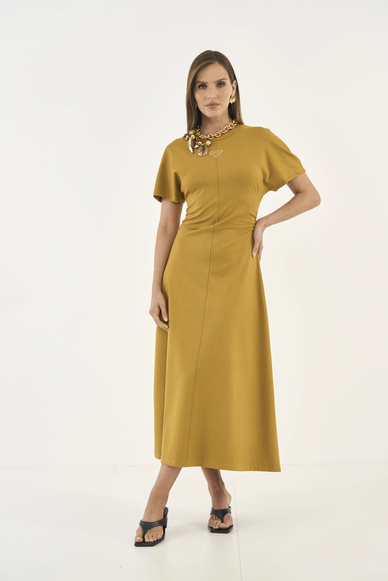 Vestido Midi Acinturado