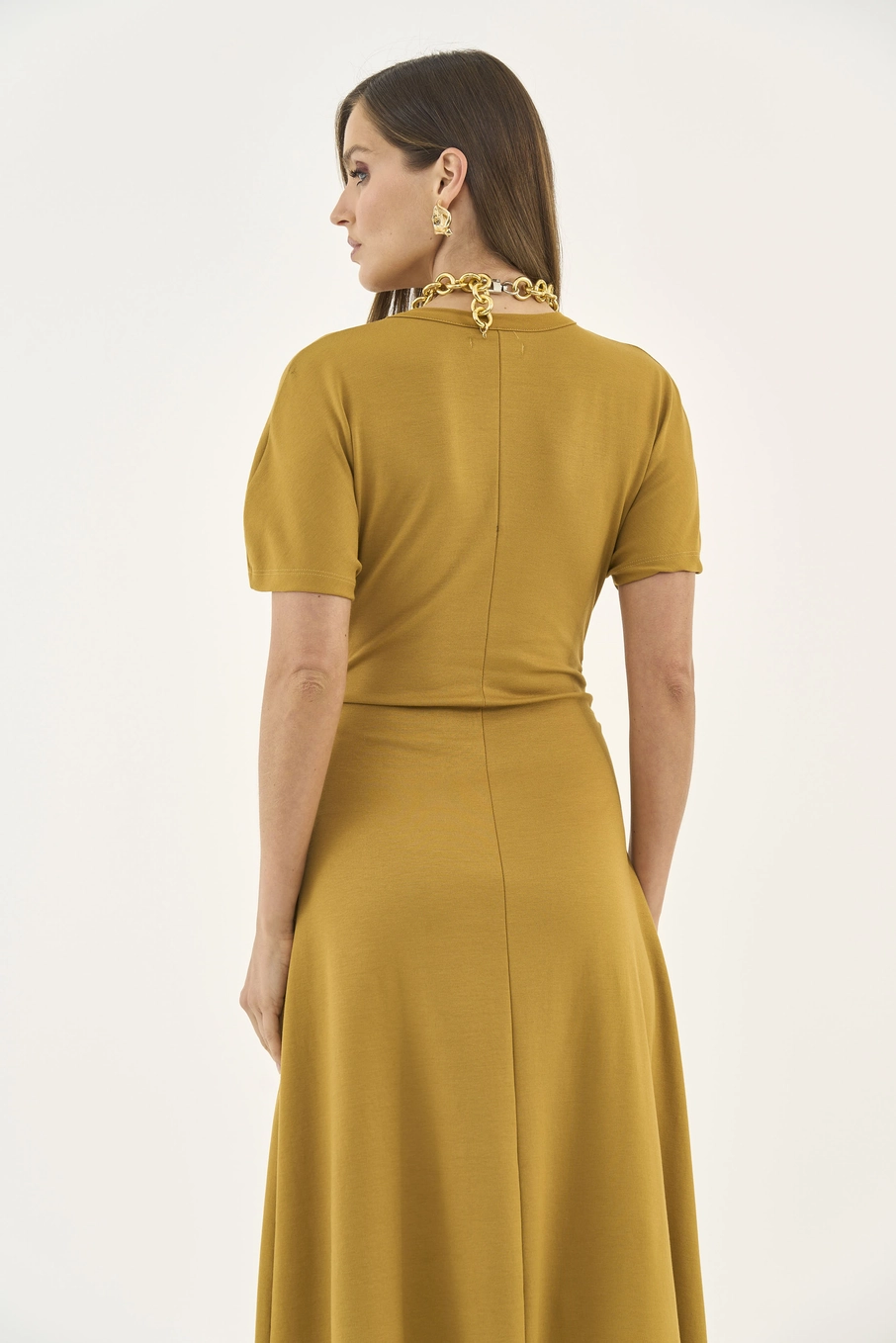 Vestido Midi Acinturado Marrom Ebbela