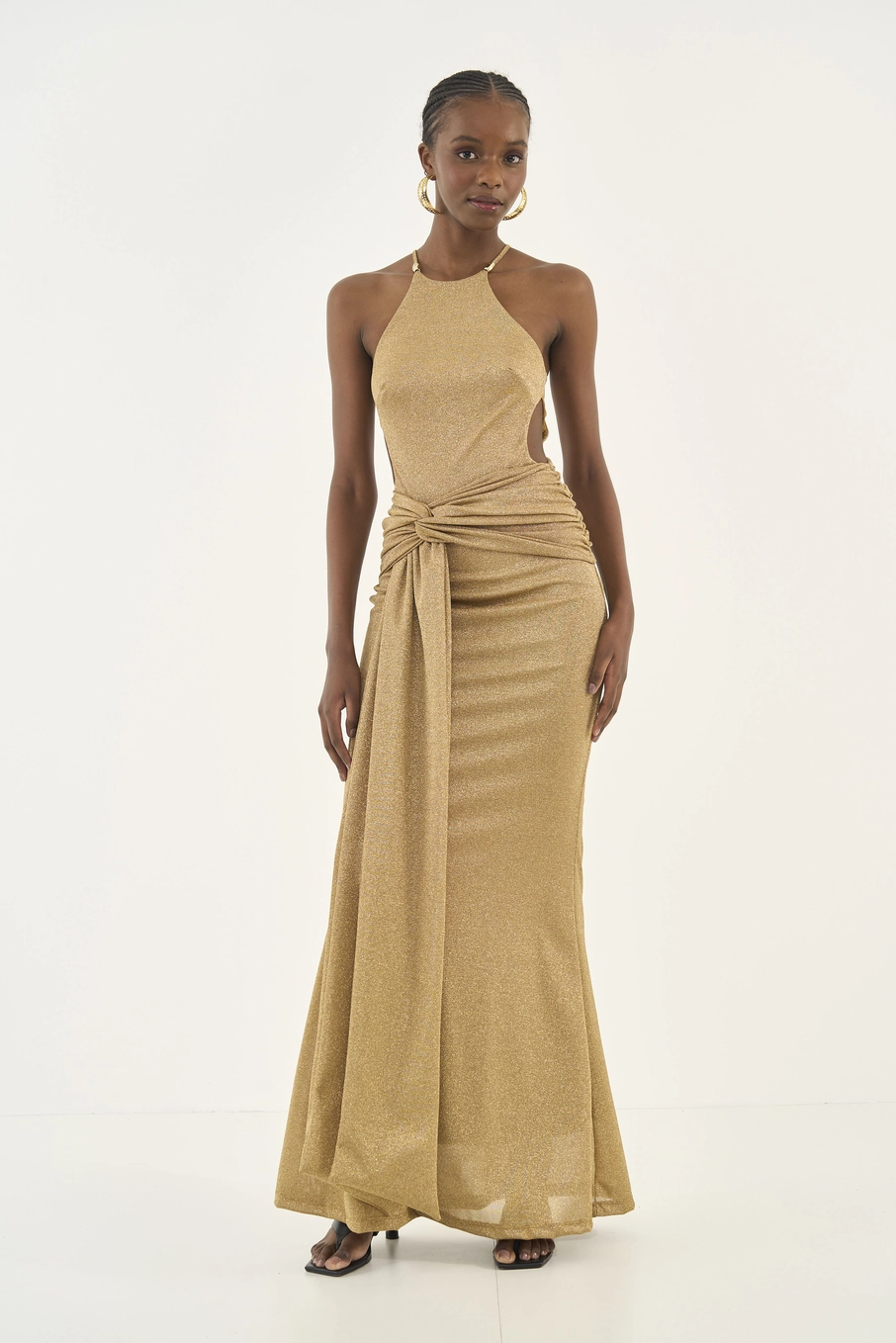 Vestido Metalizado Longo Drapeado Com Torção Dourado