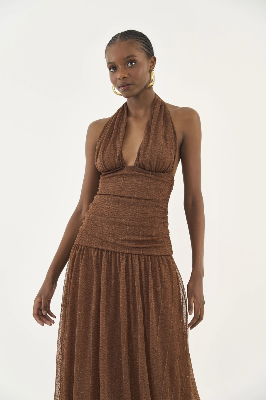Vestido Longo Acinturado Com Transparência Marrom