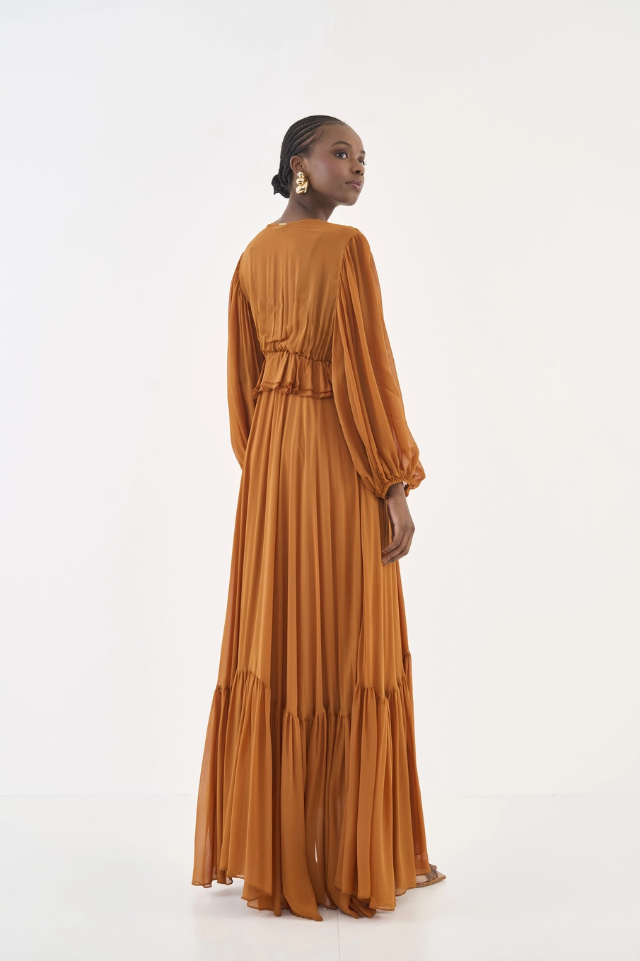 Vestido Longo Comfort Com Babados Marrom