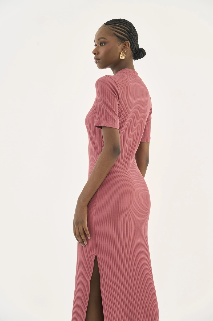 Vestido Midi Canelado Com Fenda Lateral Rosa