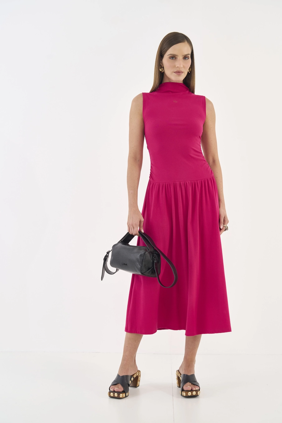 Vestido Midi Evasê Com Franzido Rosa Timeless